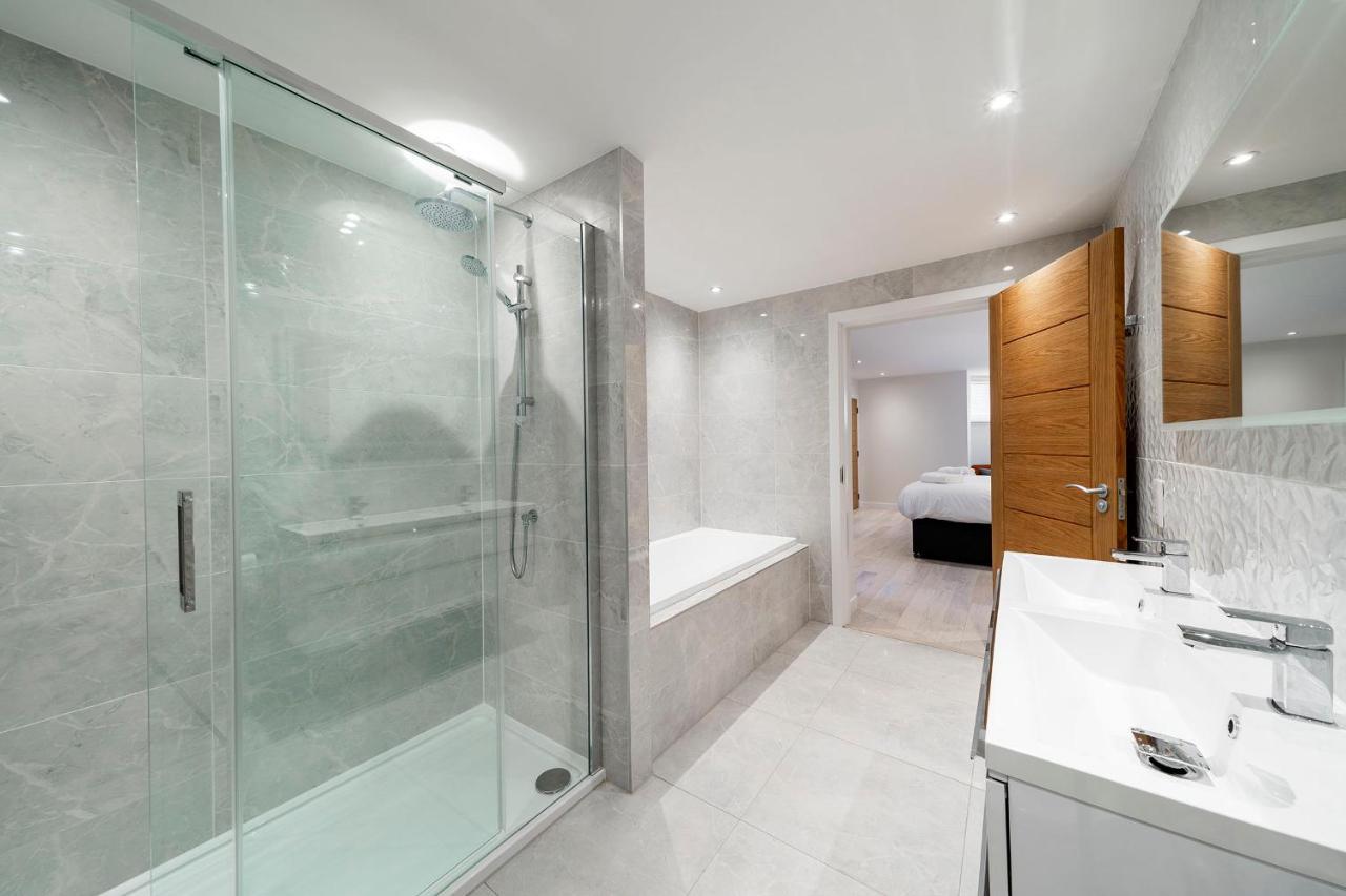 W. Queen St. Apt. 布洛蒂渡轮 外观 照片