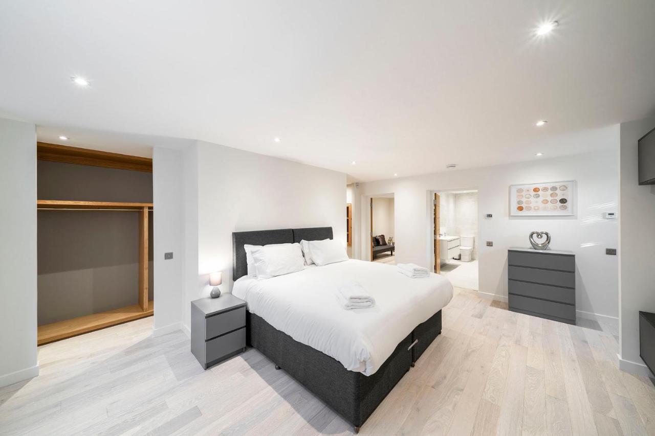 W. Queen St. Apt. 布洛蒂渡轮 外观 照片
